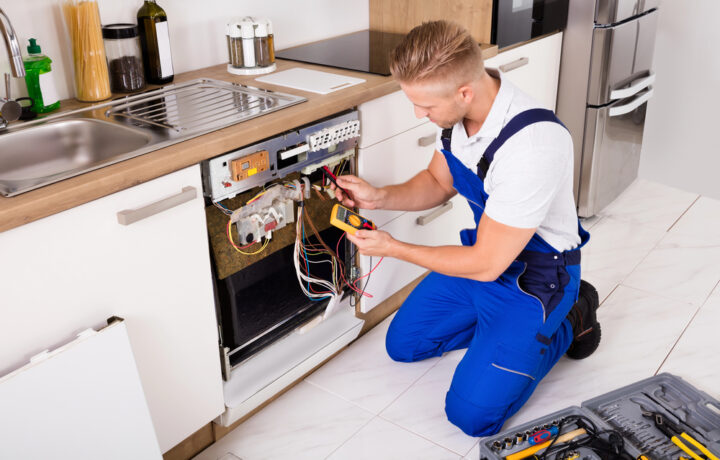 Reparatur oder Neukauf? Was tun, wenn der Geschirrspüler streikt?
